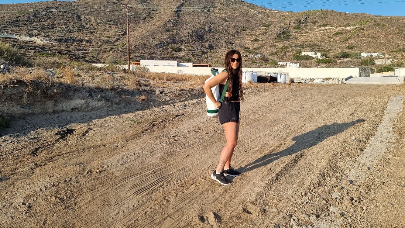 Katy Jane with CrocPak whilst travelling